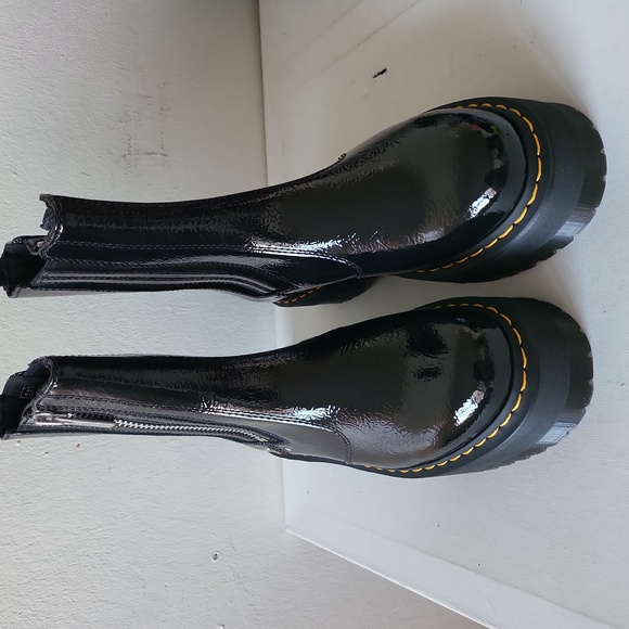 Dr. MARTENS 2976 MAX DISTRESSED PATENT CHELSEA PLATFORM BOOTS SZ-10 NWOT BOX - Picture 9 of 11
